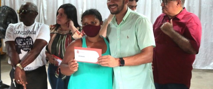 Entrega de vale-alimentação para comunidades de Itapecuru