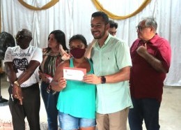 Entrega de vale-alimentação para comunidades de Itapecuru